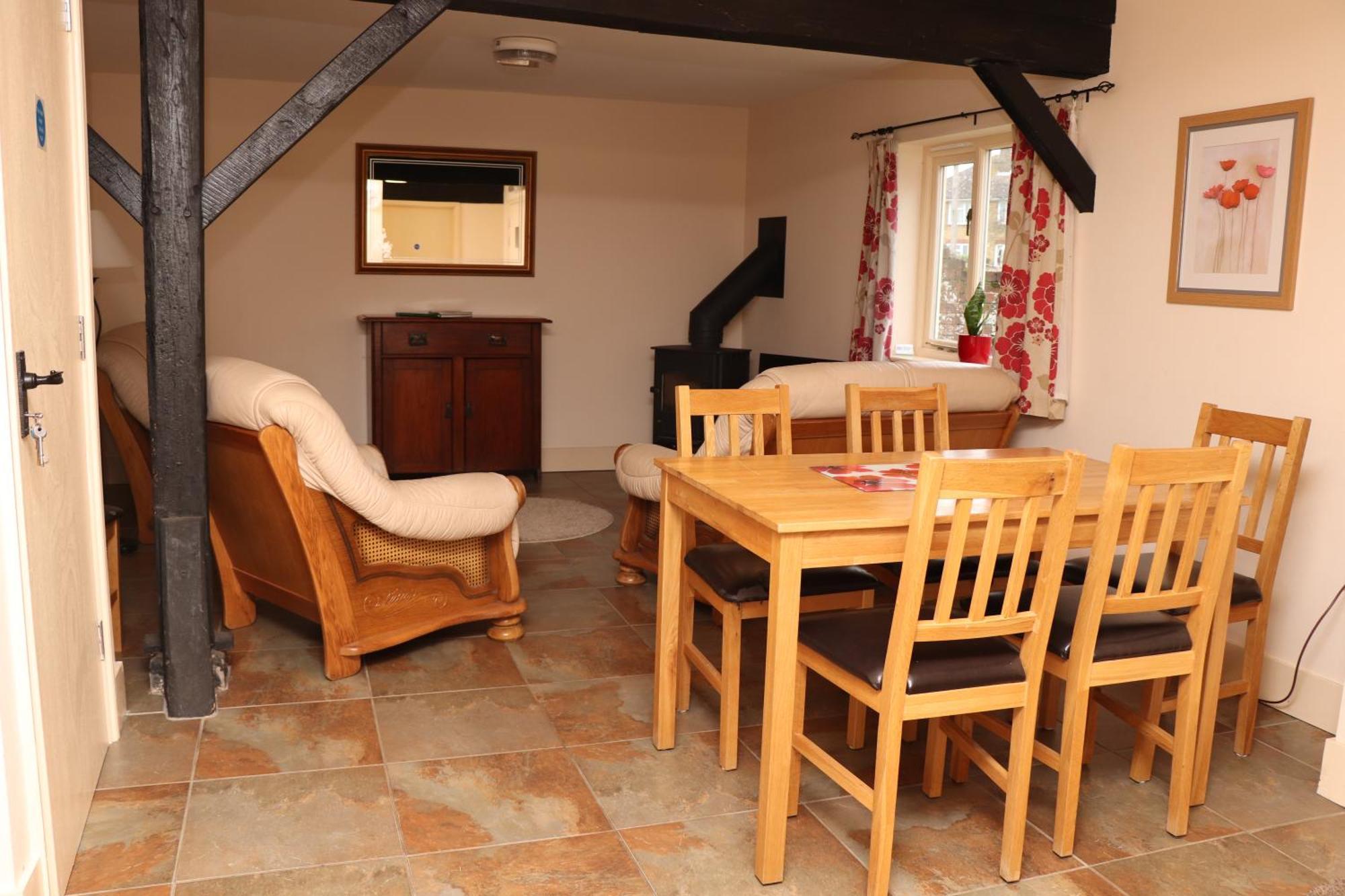 Palace Farm Courtyard And Granary Rooms Doddington  Екстериор снимка