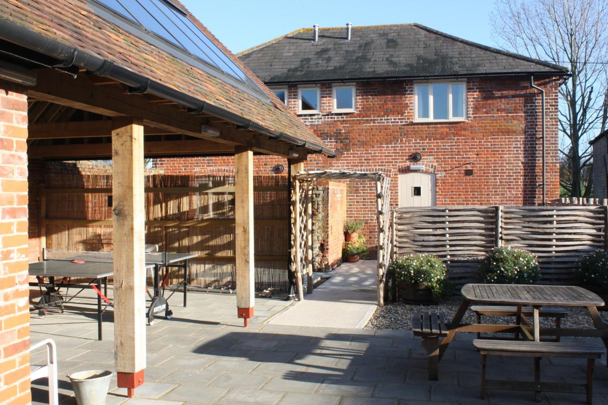 Palace Farm Courtyard And Granary Rooms Doddington  Екстериор снимка